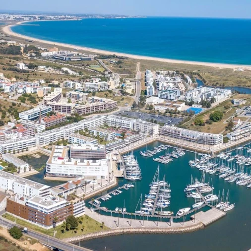 Garagem para Venda em Lagos (São Sebastião e Santa Maria) Foto 3