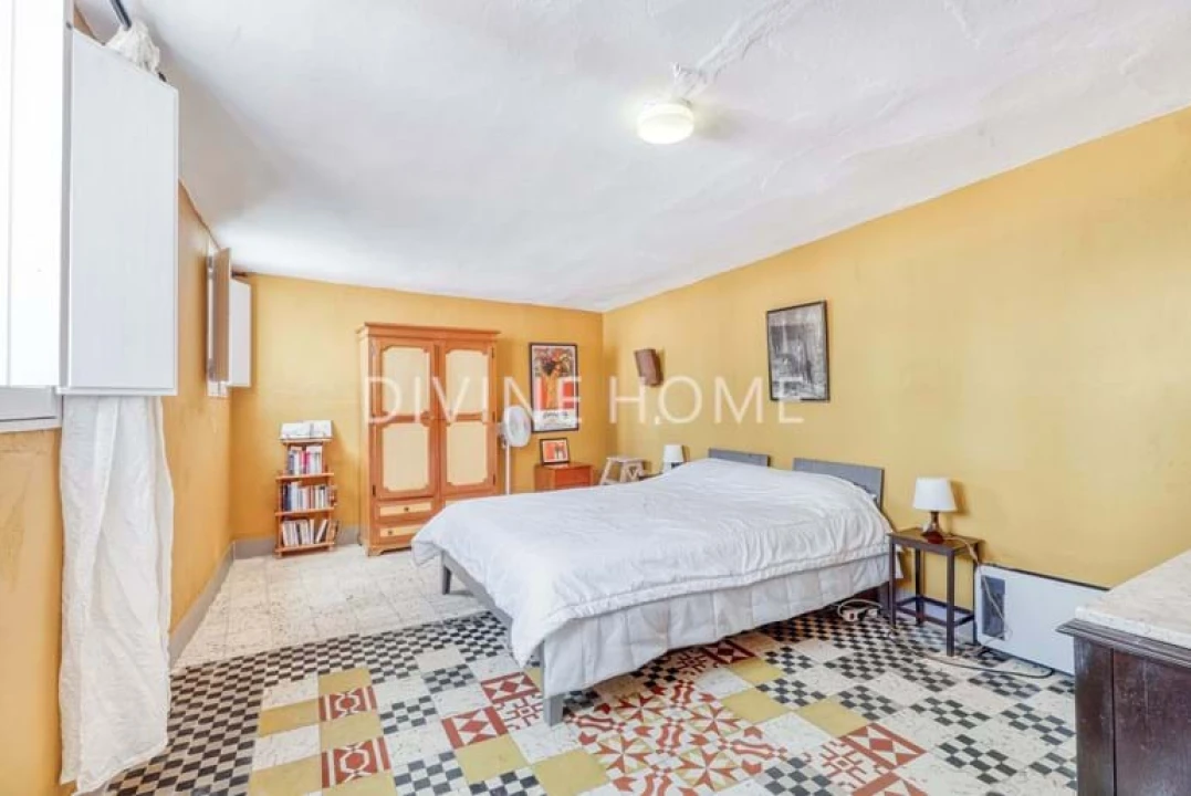 Moradia T5 para Venda em Olhão Foto 10