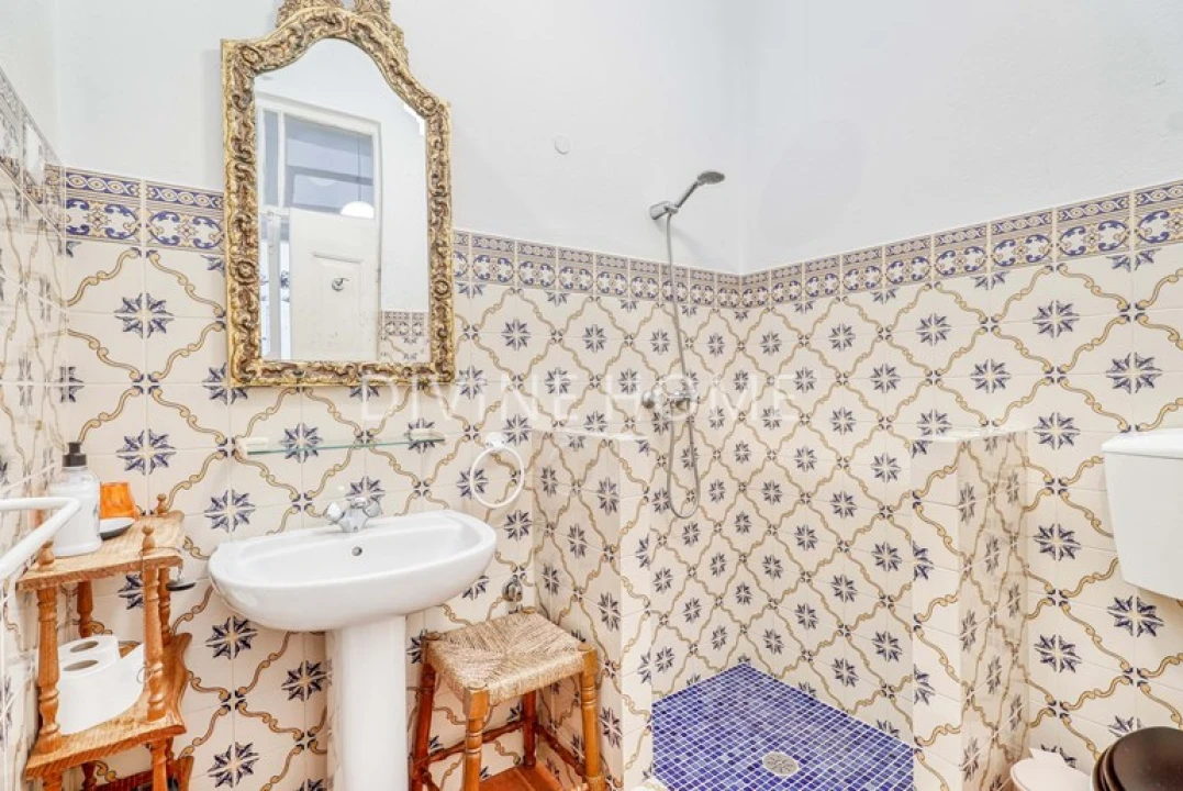 Moradia T5 para Venda em Olhão Foto 12