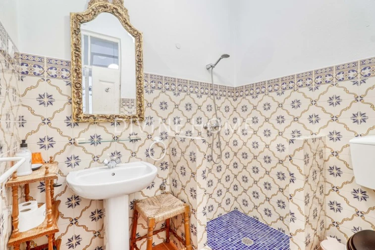 Moradia T5 para Venda em Olhão Foto 12