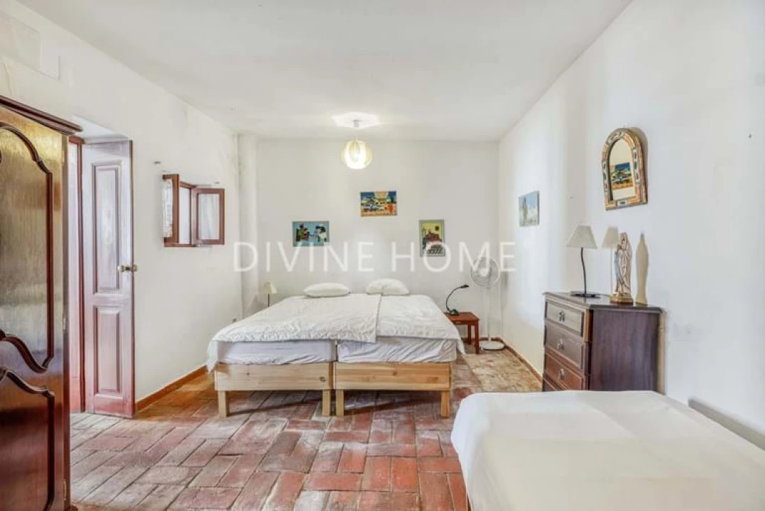 Moradia T5 para Venda em Olhão Foto 23