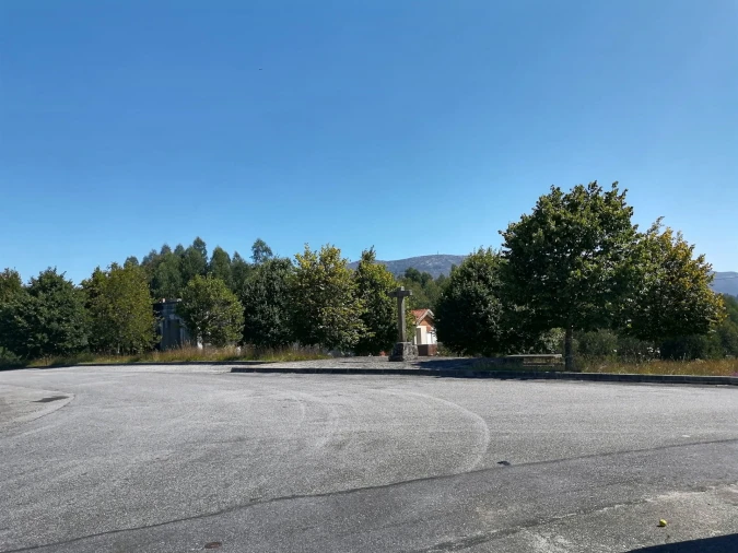 Terreno para Venda em Nogueira, Meixedo e Vilar de Murteda Foto 4