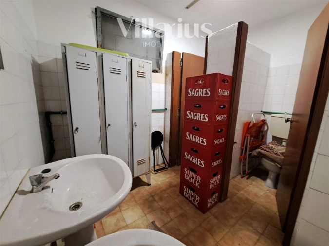 Armazém para Venda em Areias e Pias Foto 20