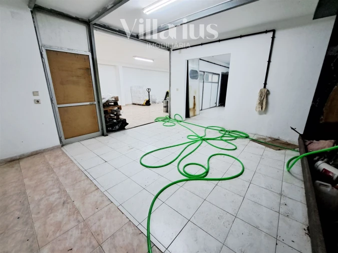 Armazém para Venda em Areias e Pias Foto 35