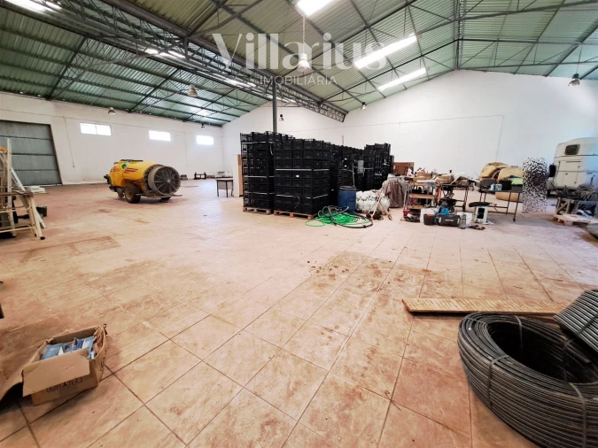 Armazém para Venda em Areias e Pias Foto 33