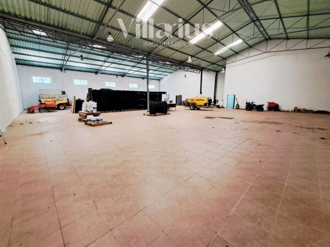 Armazém para Venda em Areias e Pias Foto 31