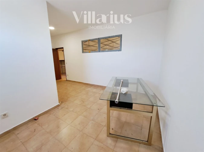 Armazém para Venda em Areias e Pias Foto 25