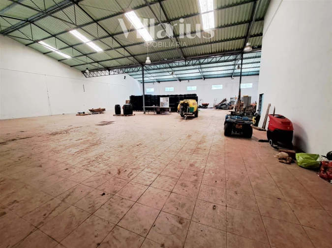 Armazém para Venda em Areias e Pias Foto 30