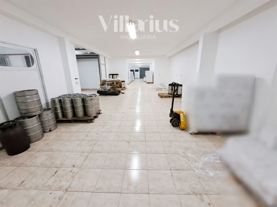 Armazém para Venda em Areias e Pias Foto 37