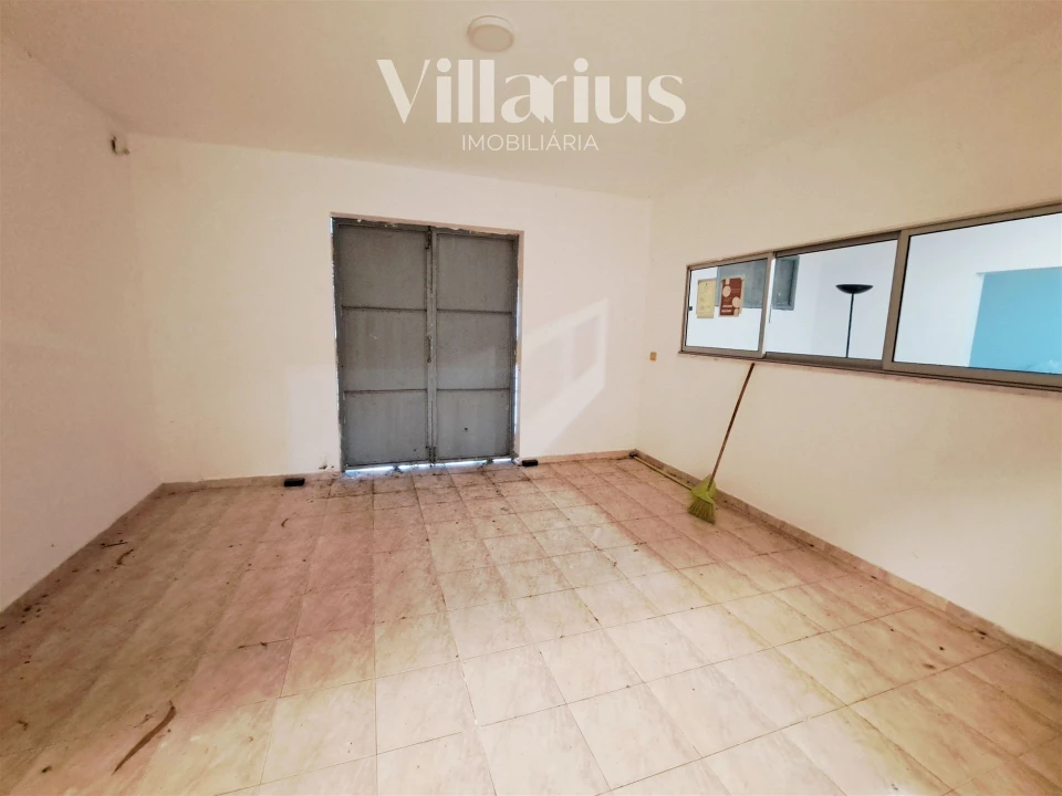 Armazém para Venda em Areias e Pias Foto 21