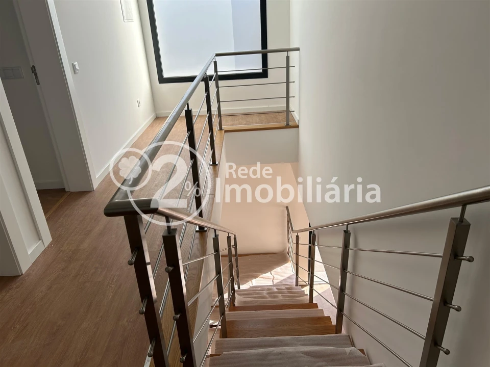 Moradia T4 para Venda em Eixo e Eirol Foto 24
