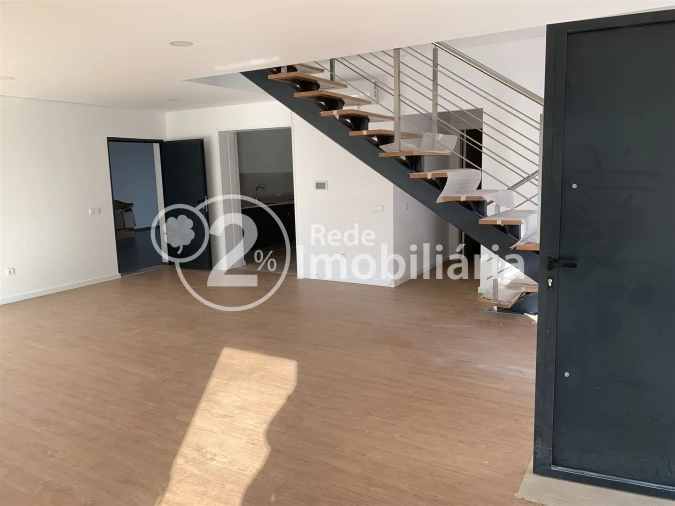 Moradia T4 para Venda em Eixo e Eirol Foto 2