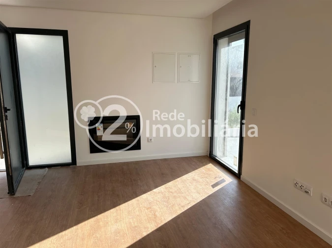 Moradia T4 para Venda em Eixo e Eirol Foto 3