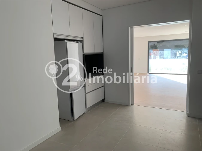 Moradia T4 para Venda em Eixo e Eirol Foto 11