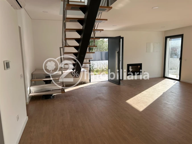 Moradia T4 para Venda em Eixo e Eirol Foto 6