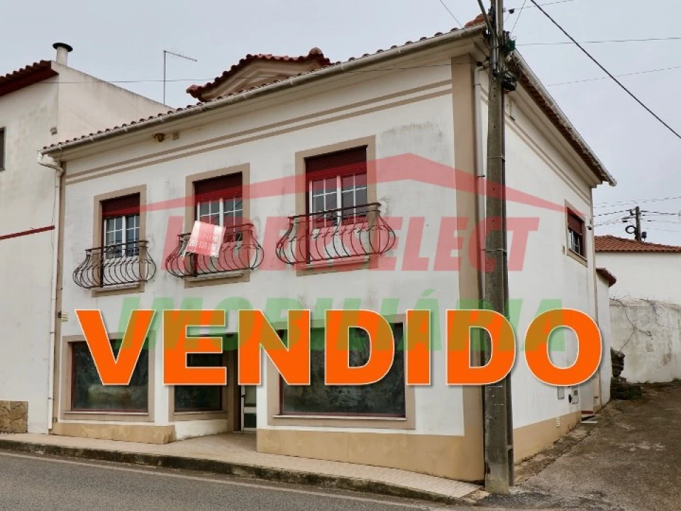 Apartamento T2 para Venda em Reguengo Grande Foto 1