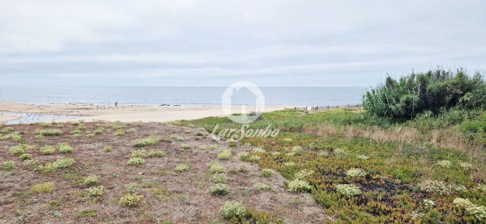 Terreno para Venda em Vila do Conde Foto 1