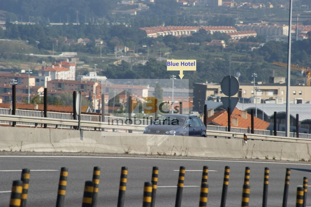 Terreno para Venda em Campanhã Foto 3