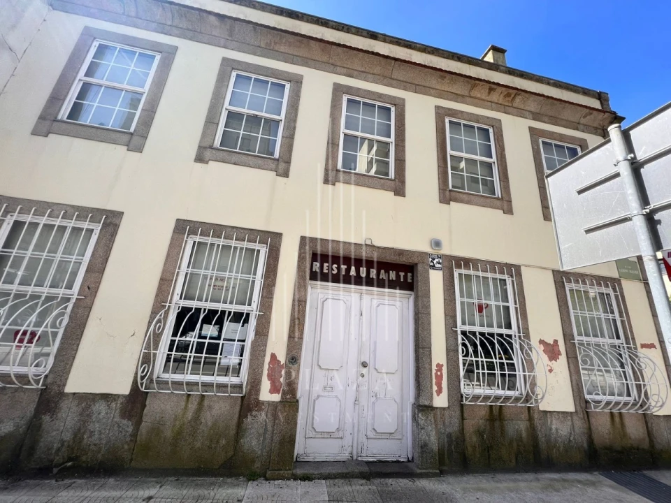 Prédio para Venda em Lordelo do Ouro e Massarelos Foto 2