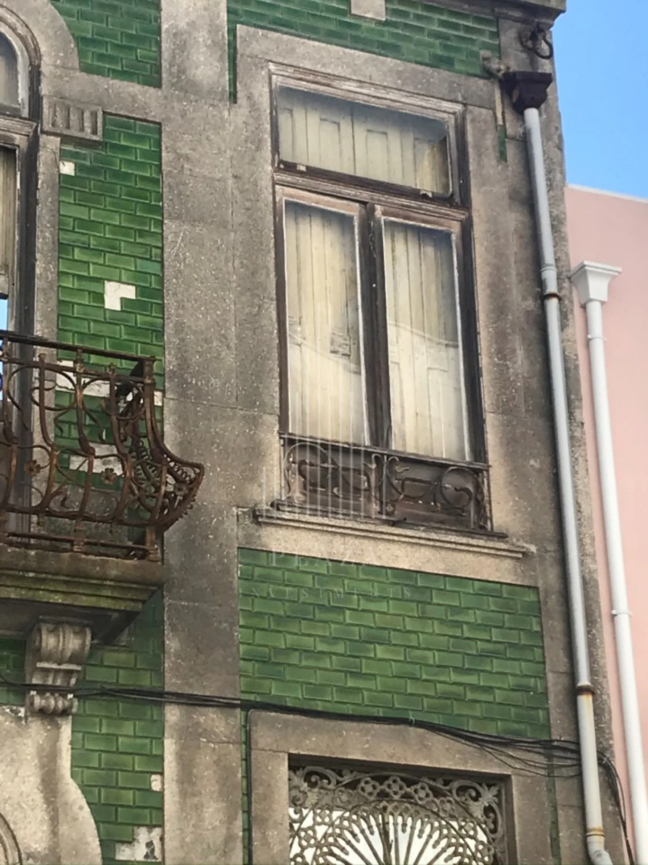 Moradia T5 para Venda em Paranhos Foto 8