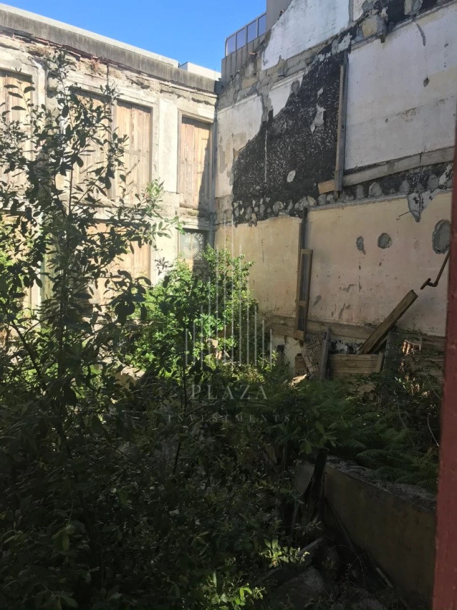 Moradia T5 para Venda em Paranhos Foto 13