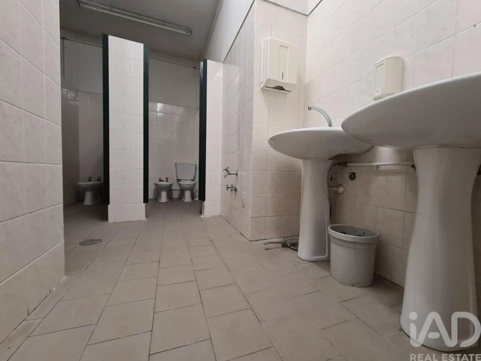 Armazém para Venda em Mafamude e Vilar do Paraíso Foto 15