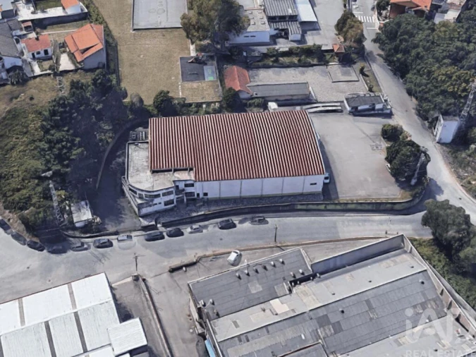 Armazém para Venda em Mafamude e Vilar do Paraíso Foto 2