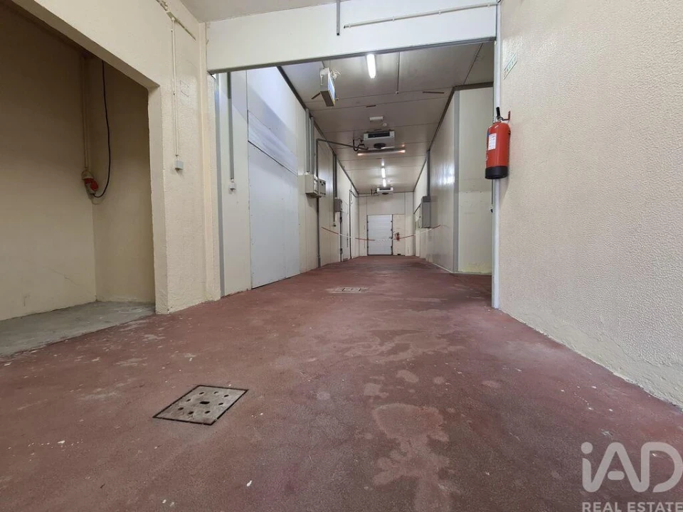 Armazém para Venda em Mafamude e Vilar do Paraíso Foto 21