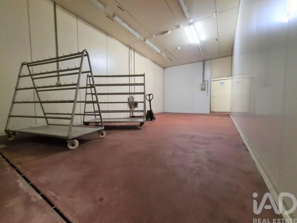 Armazém para Venda em Mafamude e Vilar do Paraíso Foto 17