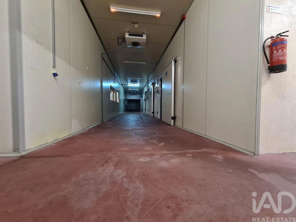 Armazém para Venda em Mafamude e Vilar do Paraíso Foto 20