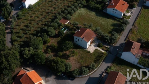 Moradia T3 para Venda em Lousã e Vilarinho