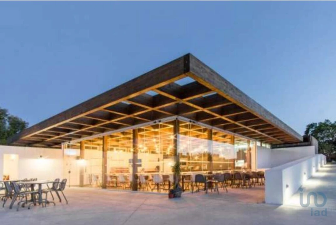 Negócio para Venda em São Teotónio Foto 3