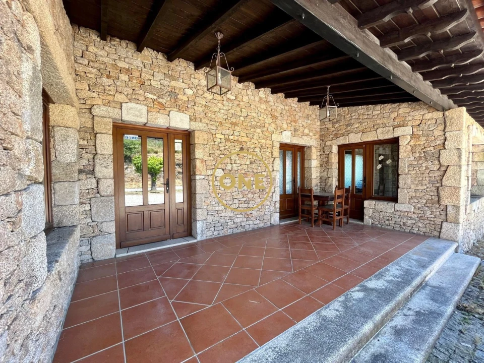 Quinta T5 para Venda em Adoufe e Vilarinho de Samardã Foto 2