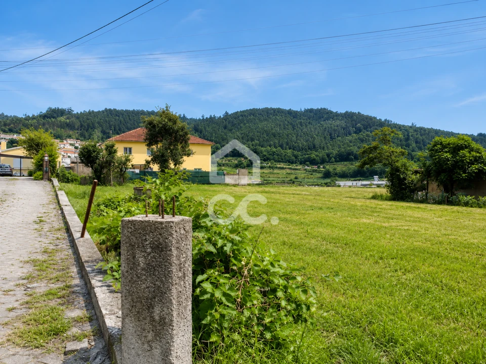Terreno para Venda em Vale (São Cosme), Telhado e Portela Foto 2