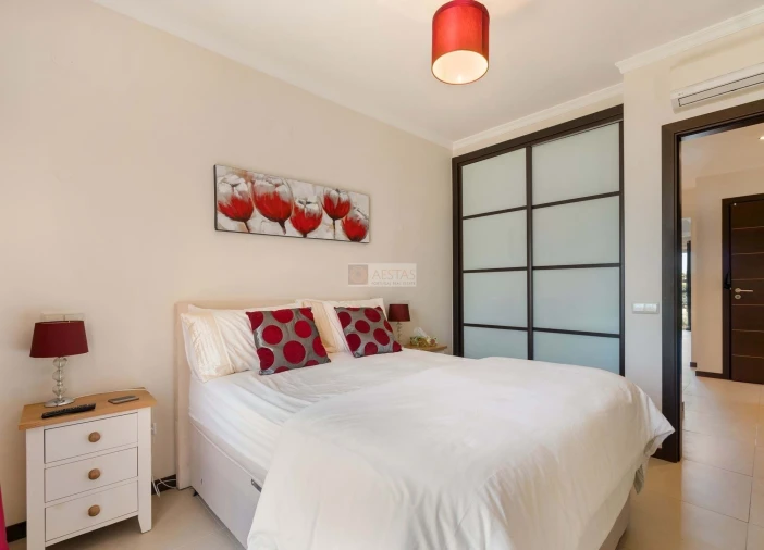 Apartamento T1 para Venda em Lagoa e Carvoeiro Foto 10