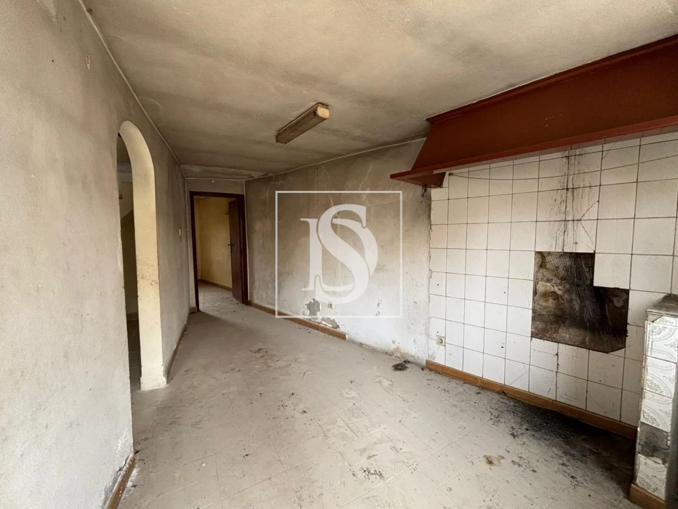 Moradia T3 para Venda em Grade e Carralcova Foto 13