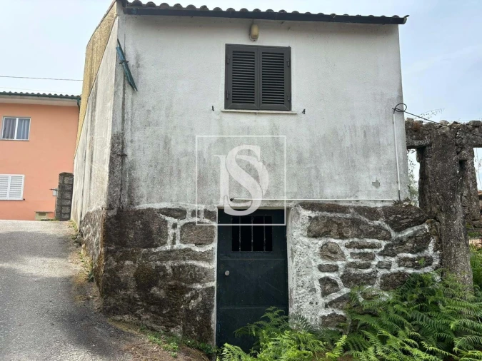 Moradia T3 para Venda em Grade e Carralcova Foto 1