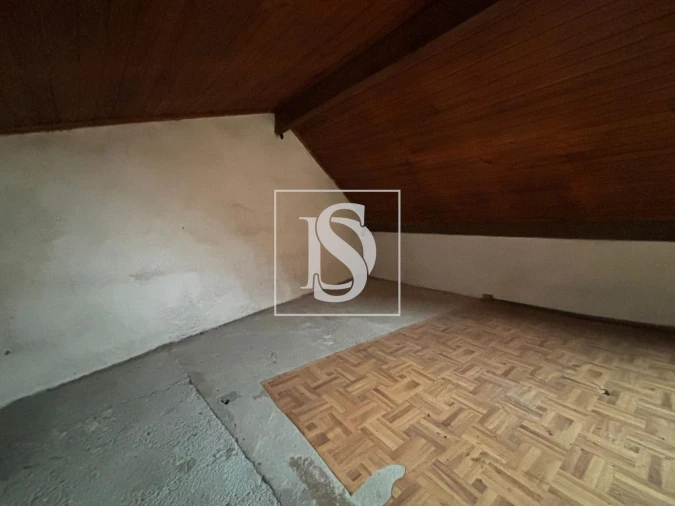 Moradia T3 para Venda em Grade e Carralcova Foto 5