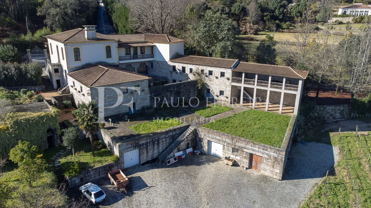 Quinta T4 para Venda em Cruz Foto 1