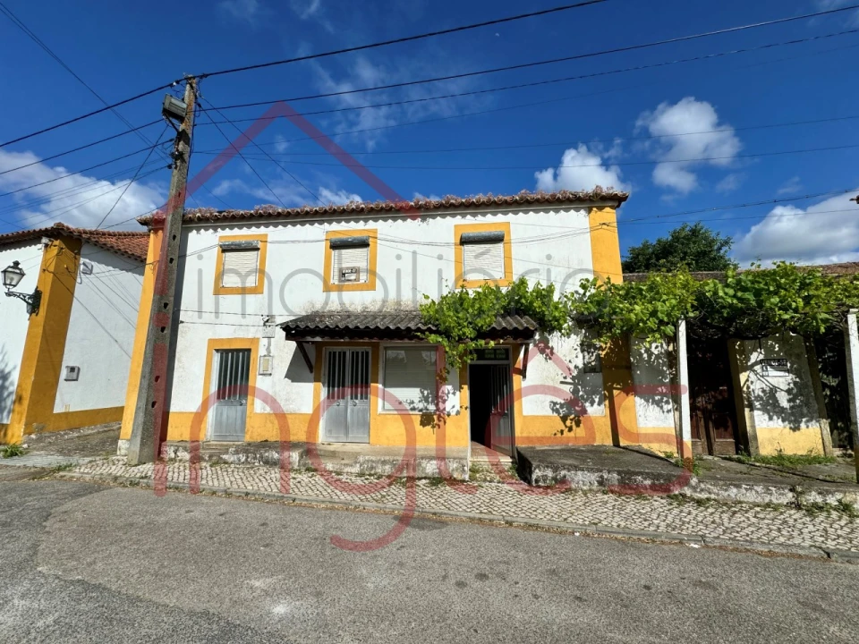 Moradia T5 para Venda em Chamusca e Pinheiro Grande Foto 1