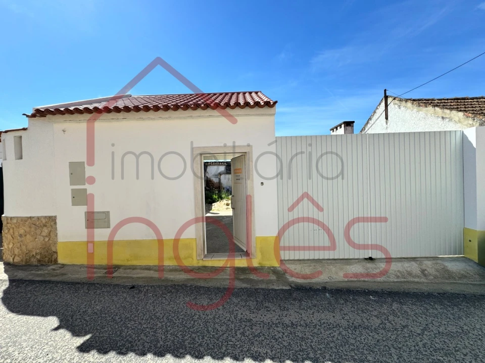 Terreno para Venda em Vila Chã de Ourique Foto 1