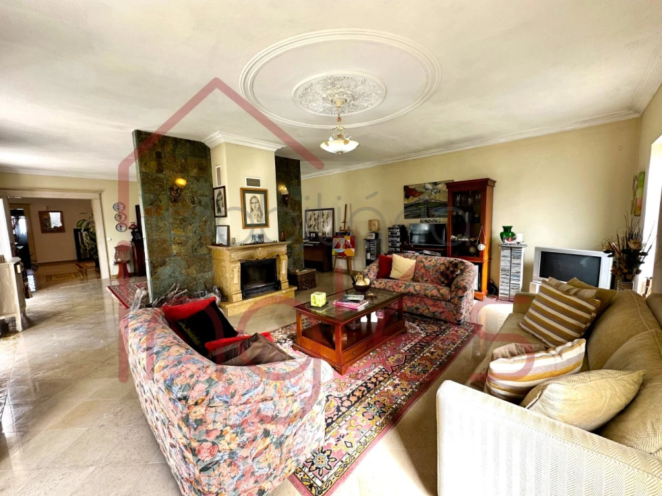 Moradia T4 para Venda em Almoster Foto 6