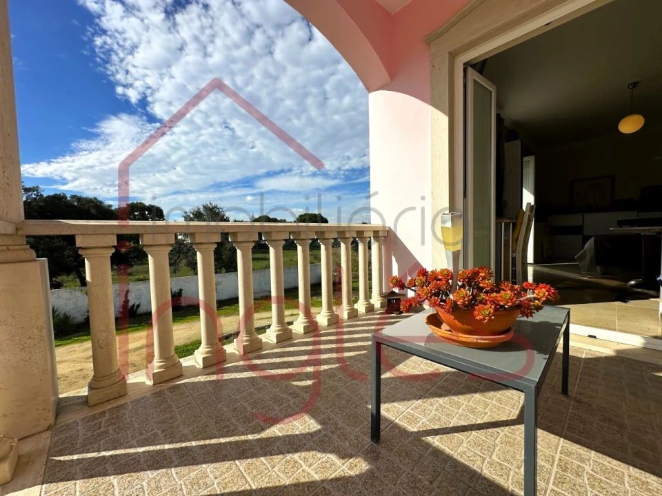 Moradia T4 para Venda em Almoster Foto 16