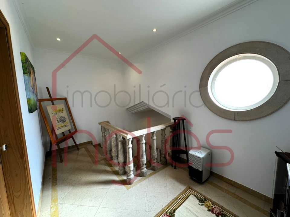 Moradia T4 para Venda em Almoster Foto 24