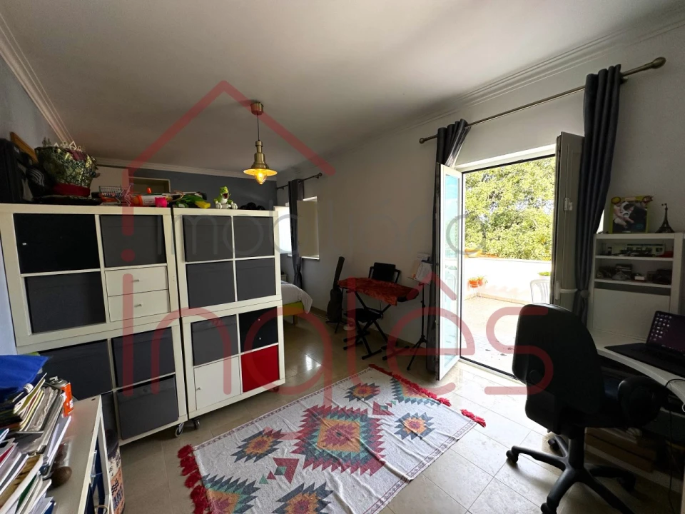 Moradia T4 para Venda em Almoster Foto 35