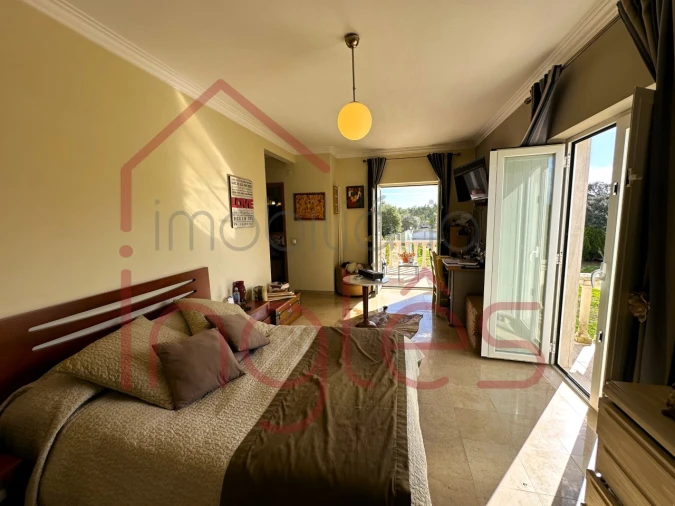 Moradia T4 para Venda em Almoster Foto 25