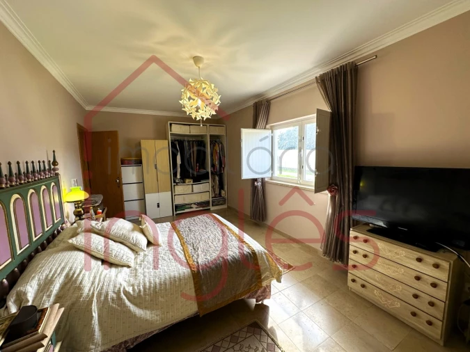 Moradia T4 para Venda em Almoster Foto 27