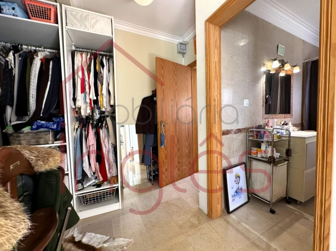 Moradia T4 para Venda em Almoster Foto 29