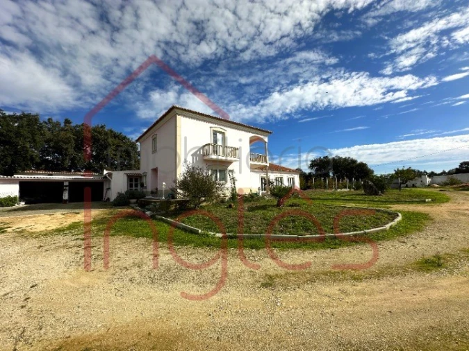 Moradia T4 para Venda em Almoster Foto 42