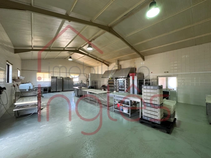 Armazém para Venda em Alpiarça Foto 2